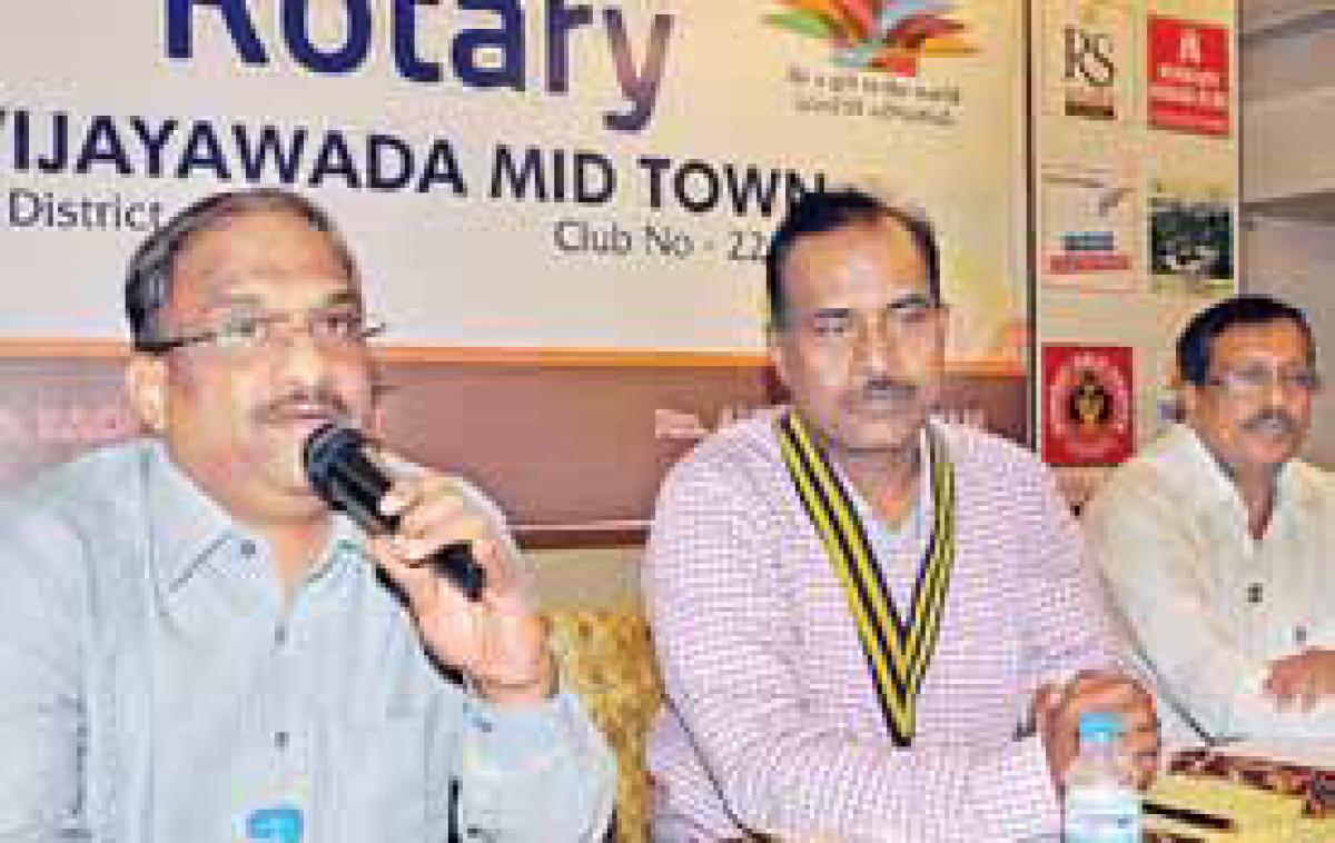 Develop Amaravati as land of opportunities: Prof Nageshwar